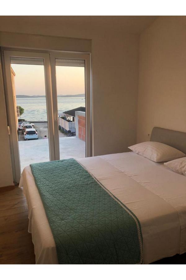 Beach Front Paradise Apartment Sukošan Zewnętrze zdjęcie